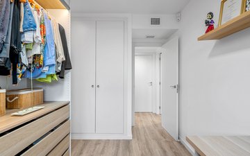 Property slide 18