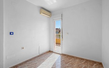 Property slide 16