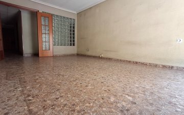 Property slide 32