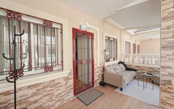 Property slide 21