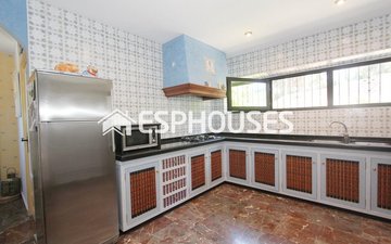 Property slide 24