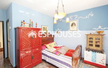 Property slide 37