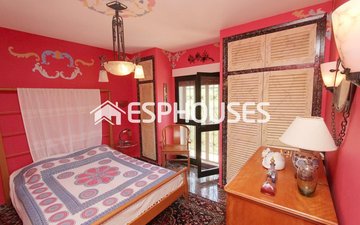 Property slide 40