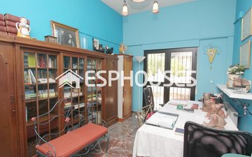 Property slide 44