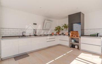 Property slide 16