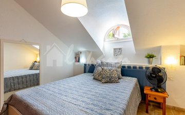 Property slide 18
