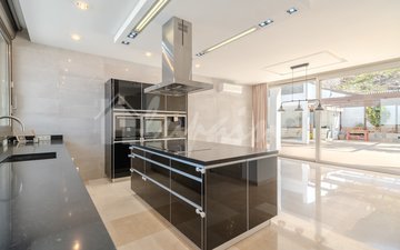 Property slide 23