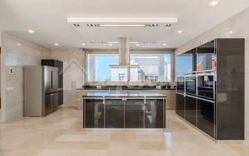 Property slide 25