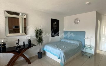 Property slide 10