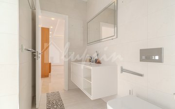 Property slide 36