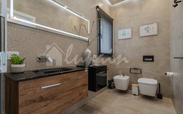Property slide 50