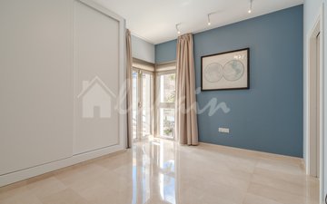 Property slide 62