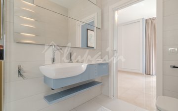 Property slide 65