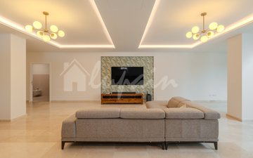 Property slide 79