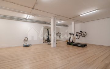 Property slide 87