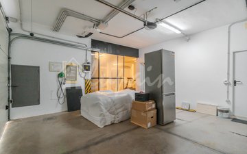 Property slide 93