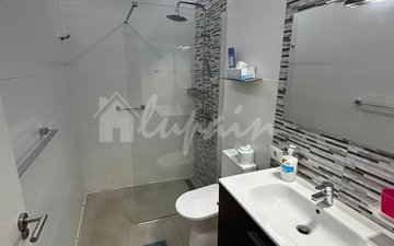 Property slide 32