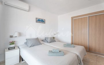 Property slide 14