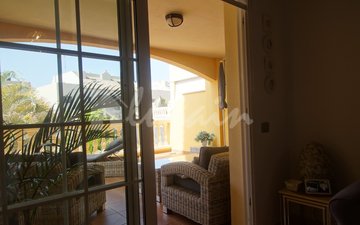 Property slide 32