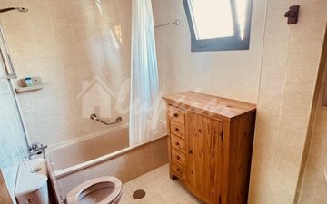 Property slide 20