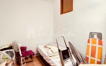 Property slide 23