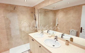 Property slide 25
