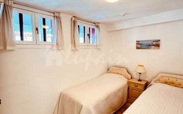 Property slide 24