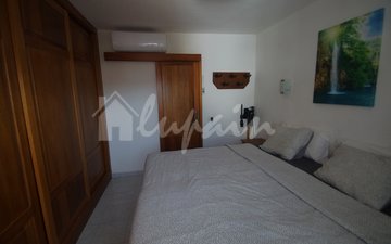 Property slide 16