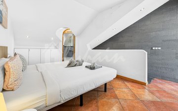 Property slide 17