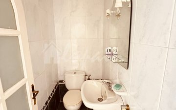 Property slide 21