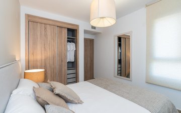 Property slide 20