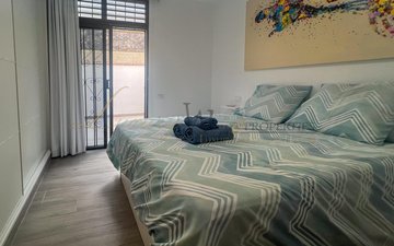 Property slide 25