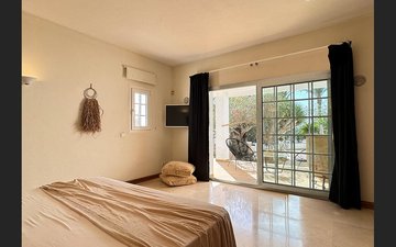 Property slide 21