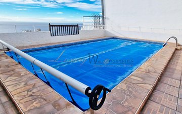 Property slide 22