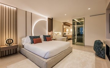 Property slide 32