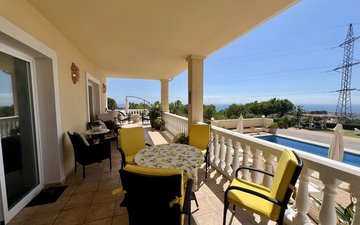 Property slide 19