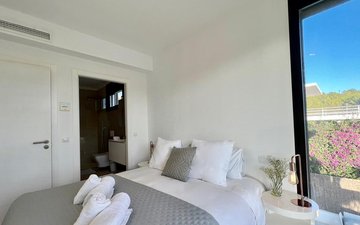 Property slide 14