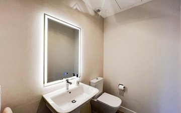 Property slide 32