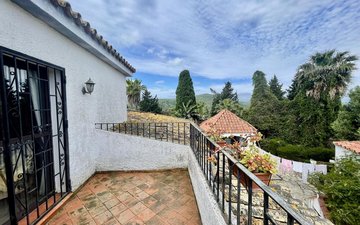 Property slide 50