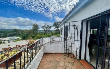 Property slide 44