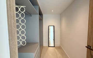 Property slide 20