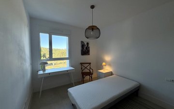 Property slide 24