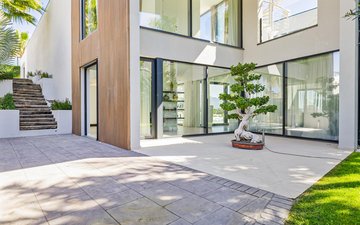 Слайд недвижимости 8