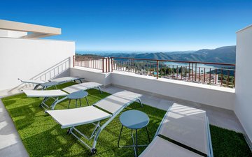 Property slide 15