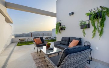 Property slide 14