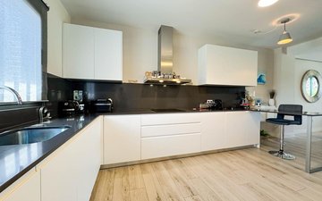Property slide 7