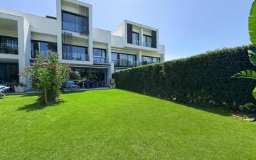 Property slide 30