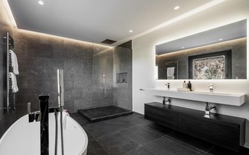 Property slide 10