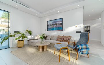 Property slide 25