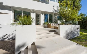 Property slide 44